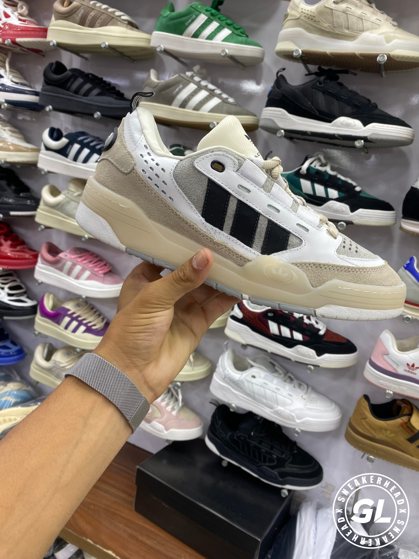 Tênis Adidas 2000