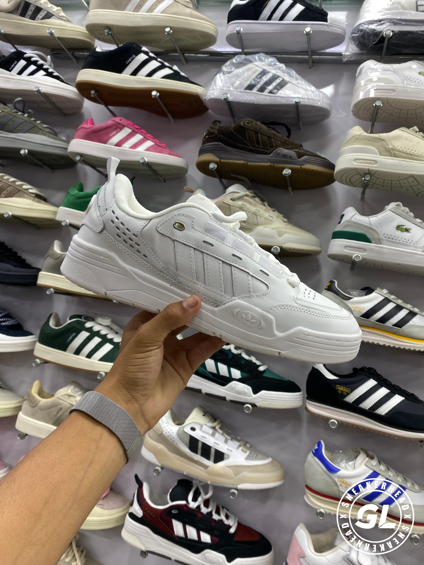 Tênis Adidas 2000