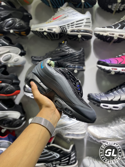 Tênis Nike x Corteiz Air Max 95