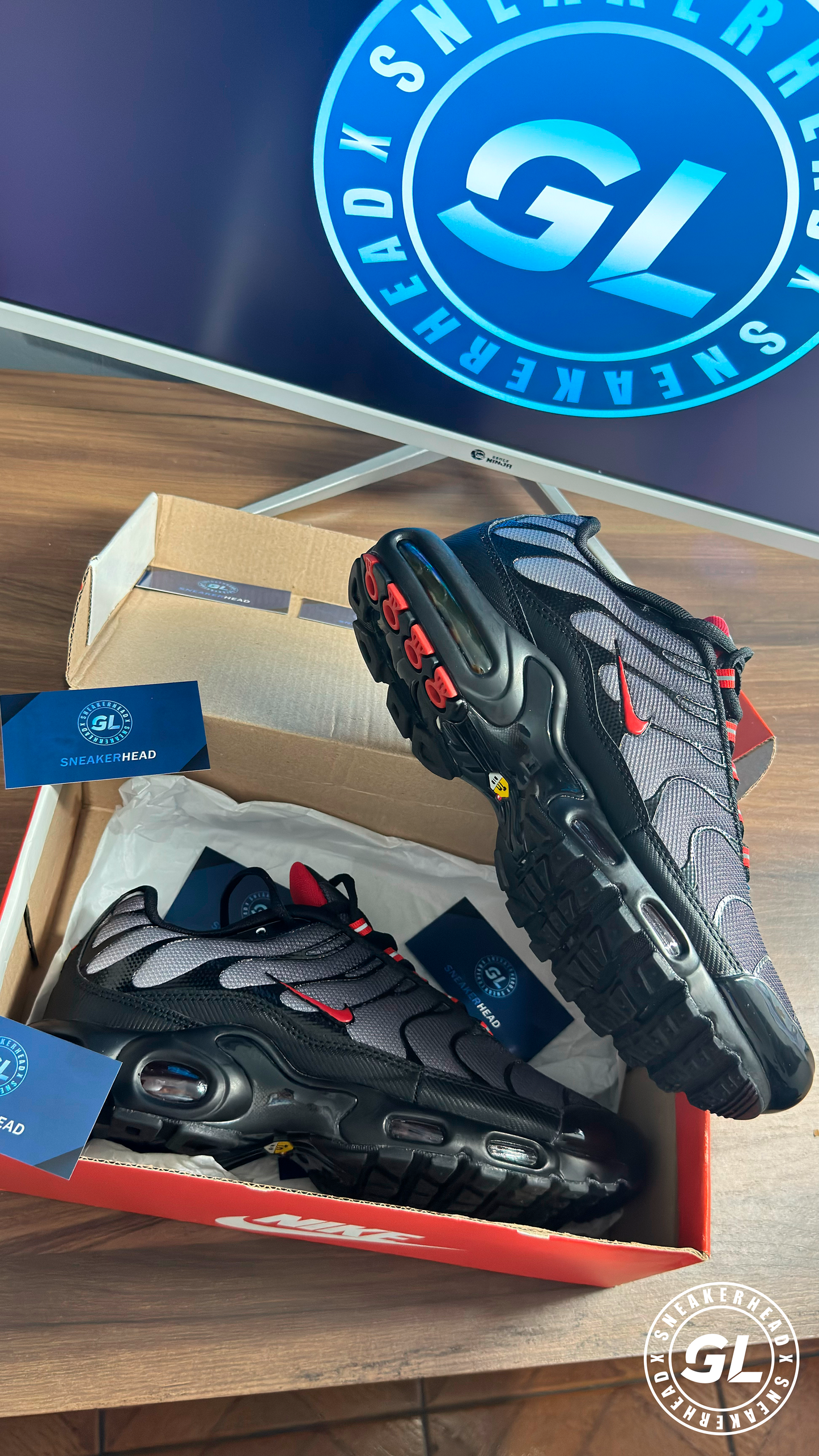 Tênis Nike Air Max Plus "Drácula"