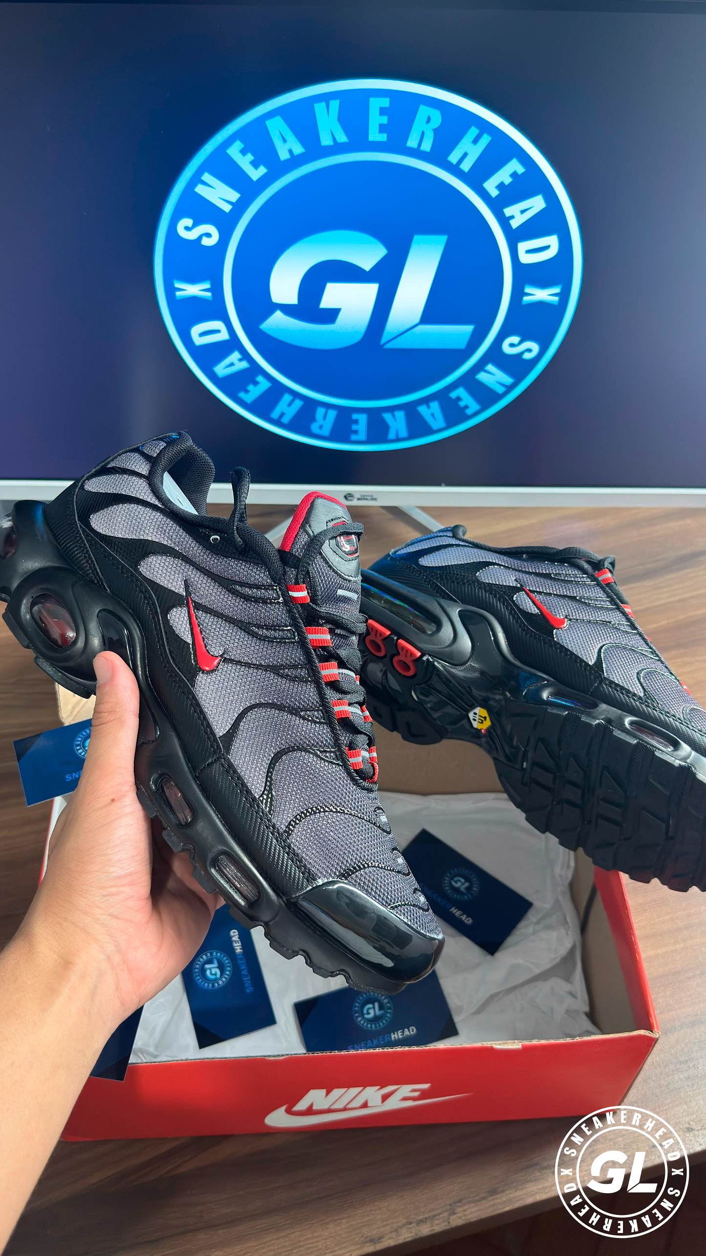 Tênis Nike Air Max Plus "Drácula"