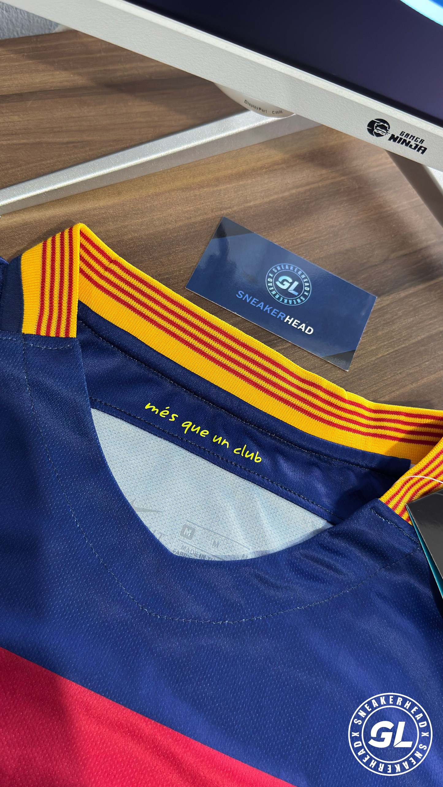 Camisa Barcelona Retrô 15/16 (Neymar 11)