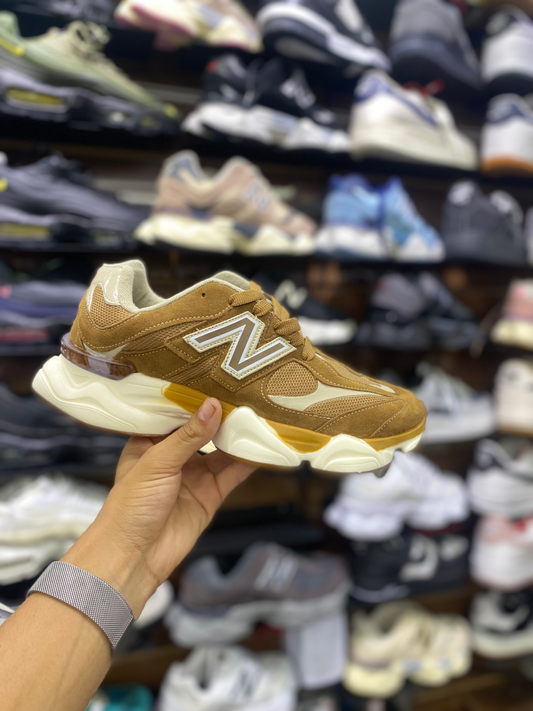 Tênis New Balance 9060