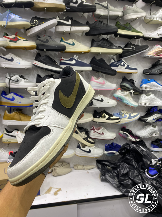 Tênis Nike Travis