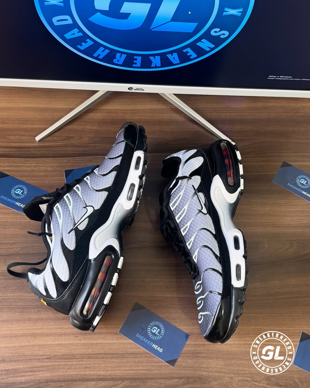 Air Max “Black Metallic Silver”